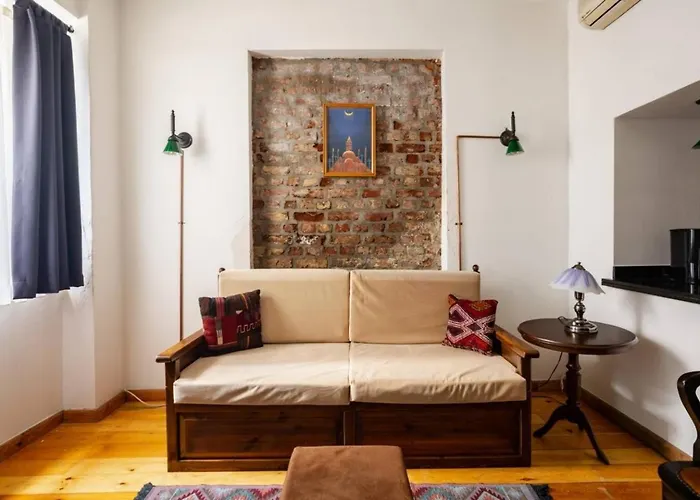 Charming 2bd2bath Galata Tower Unique Home! #409 Apartment Istanbul