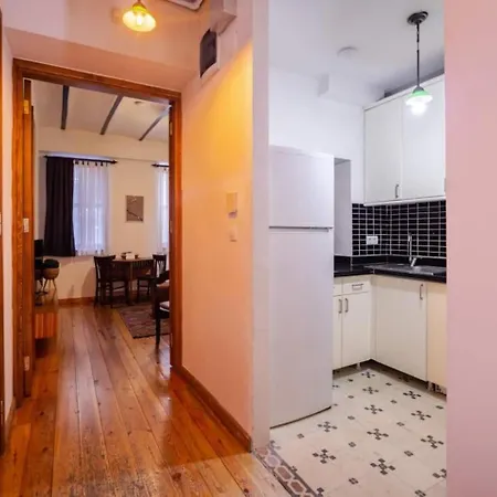 Apartment Charming 2bd2bath Galata Tower Unique Home! #409