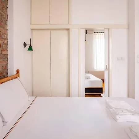 Charming 2bd2bath Galata Tower Unique Home! #409